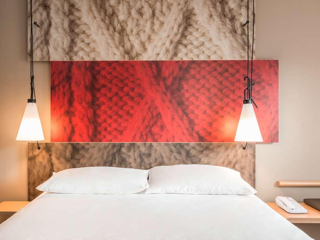 Ibis Archamps Porte De Geneve Room photo